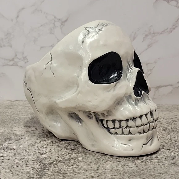 Ceramic Skull Candy Dish - Picture 4 of 12